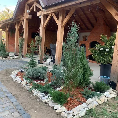 Casa Gorjeana Complex Agroturistic Pensjonat Pestisani