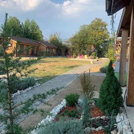 Casa Gorjeana Complex Agroturistic Pestisani